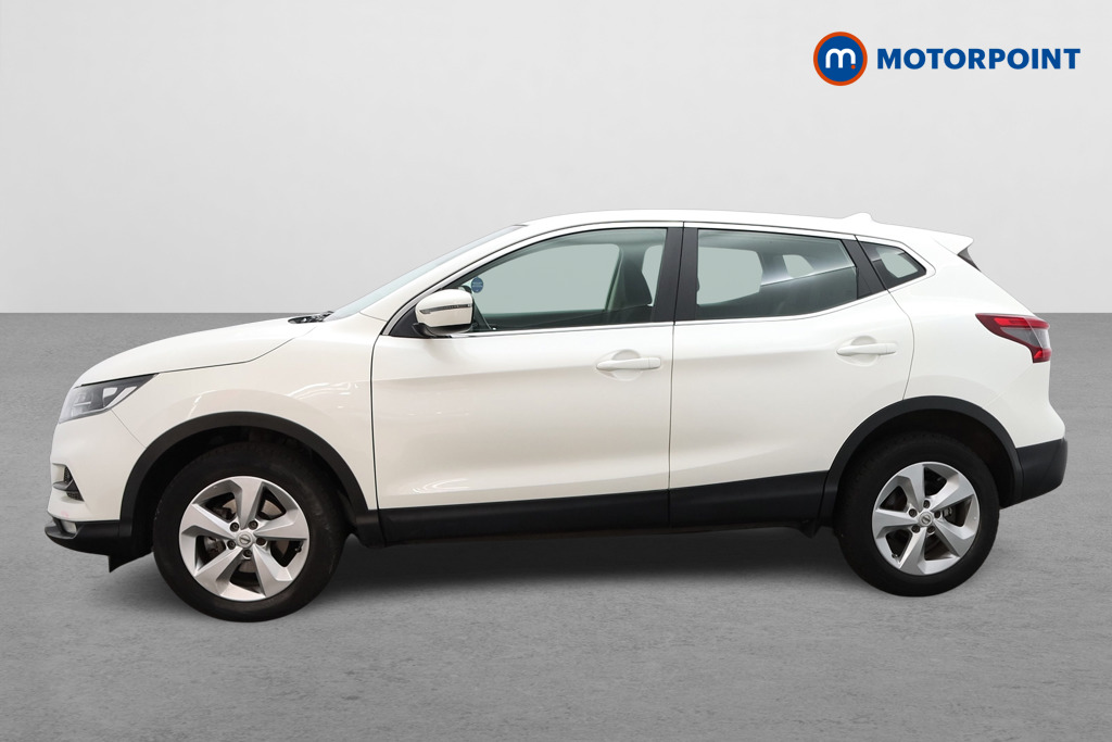 Nissan Qashqai Acenta Premium Automatic Diesel SUV - Stock Number (1552434) - Passenger side