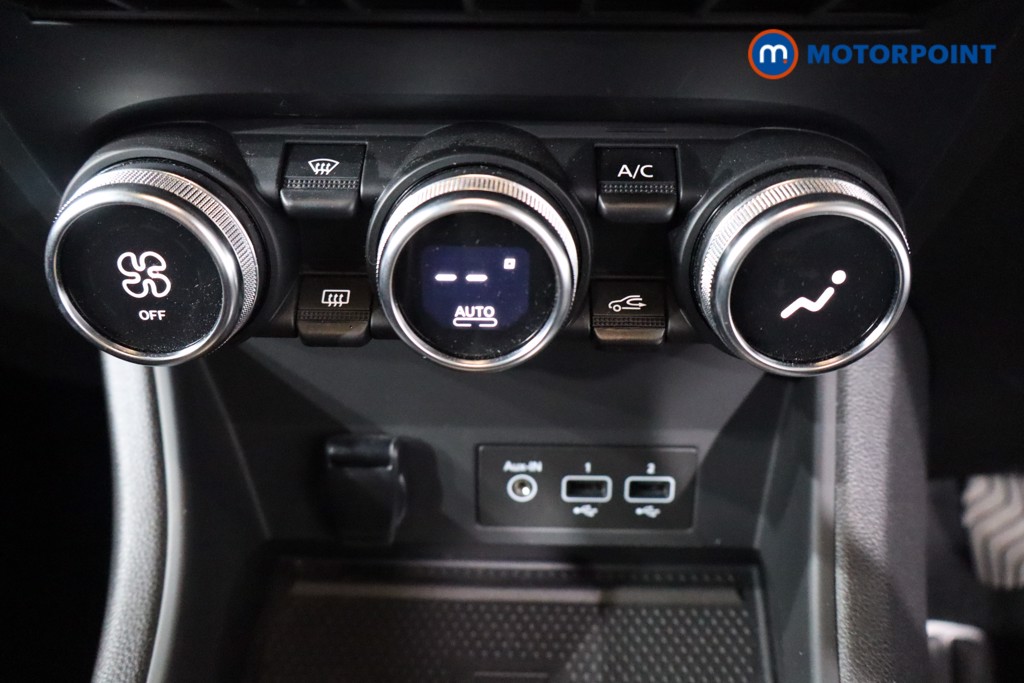Peugeot 2008 Allure Manual Petrol SUV - Stock Number (1552489) - 16th supplementary image