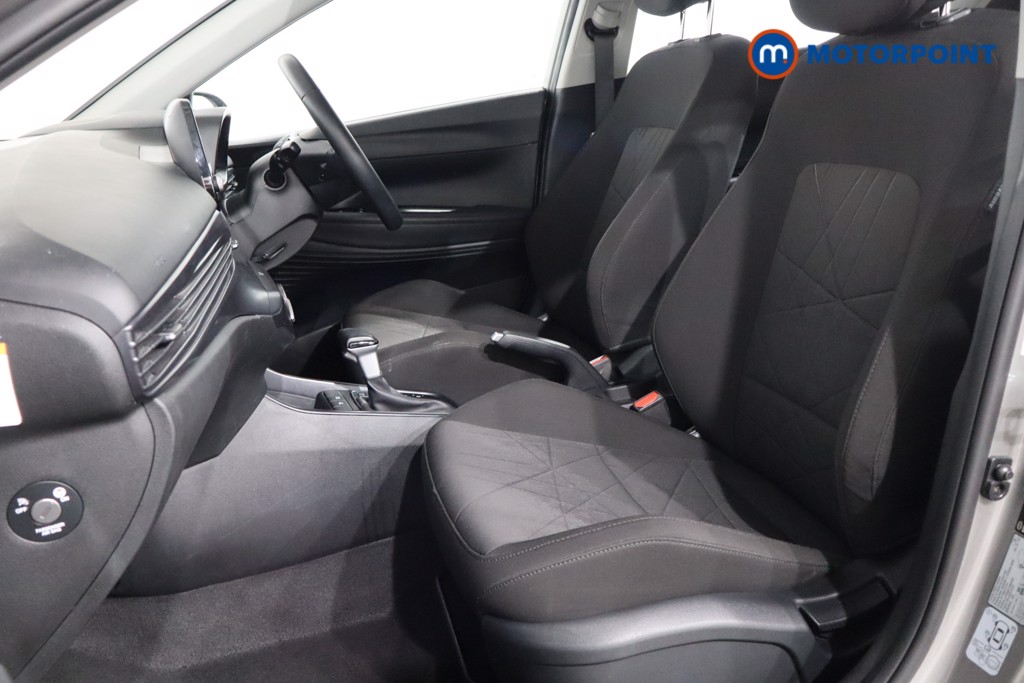 Hyundai Bayon Se Connect Automatic Petrol-Electric Hybrid SUV - Stock Number (1552601) - 4th supplementary image