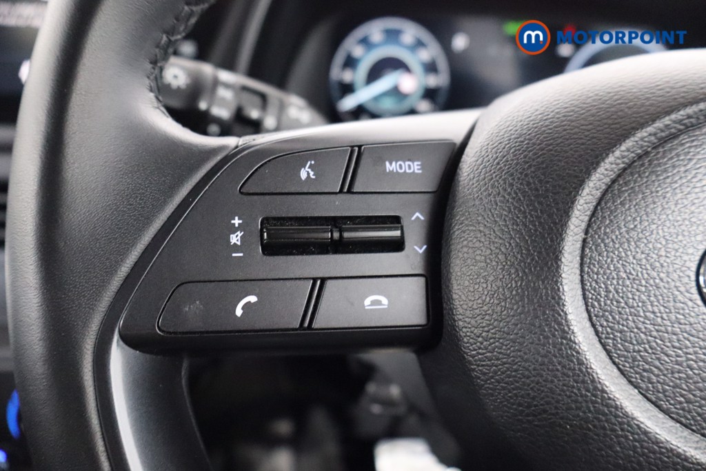 Hyundai Bayon Se Connect Automatic Petrol-Electric Hybrid SUV - Stock Number (1552601) - 7th supplementary image