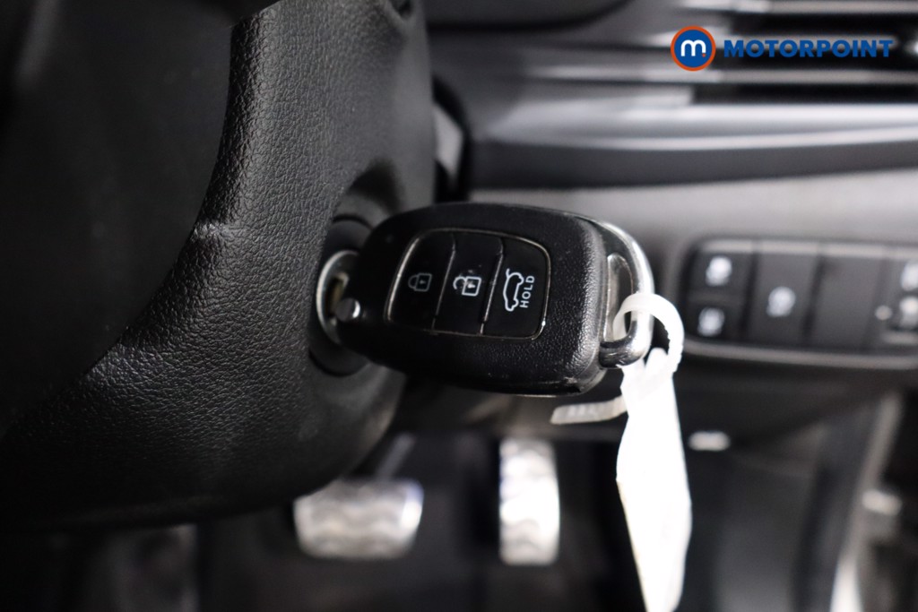 Hyundai Bayon Se Connect Automatic Petrol-Electric Hybrid SUV - Stock Number (1552601) - 13th supplementary image