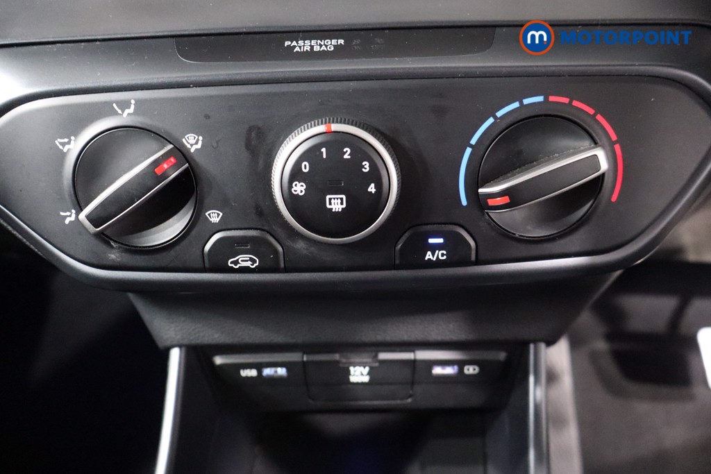 Hyundai Bayon Se Connect Automatic Petrol-Electric Hybrid SUV - Stock Number (1552601) - 15th supplementary image