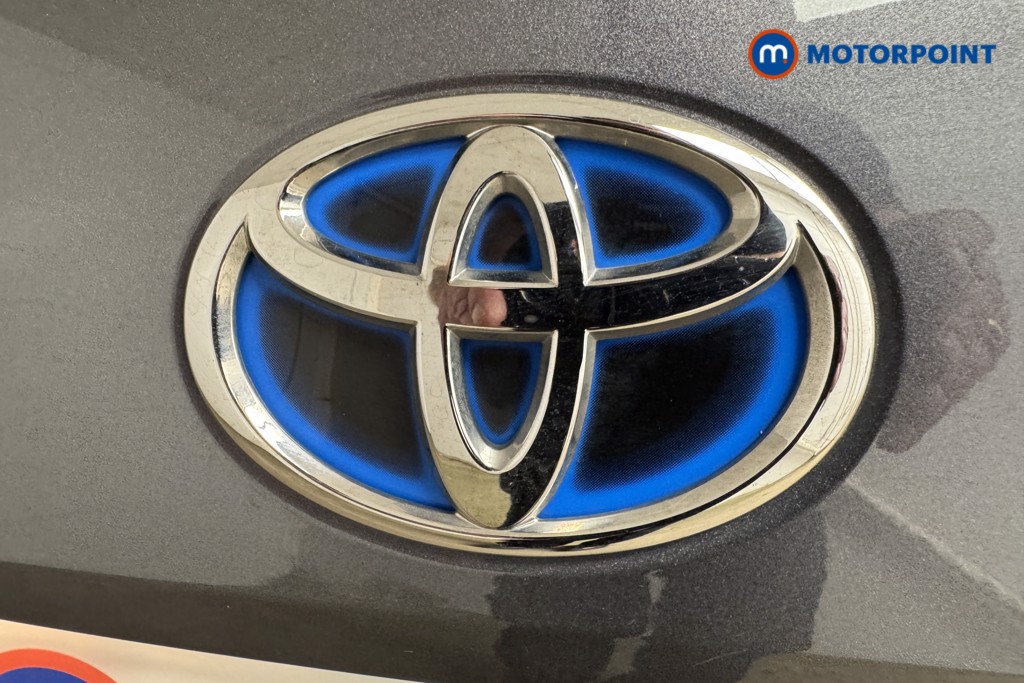Toyota Corolla Excel Automatic Petrol-Electric Hybrid Estate - Stock Number (1552684) - 21st supplementary image