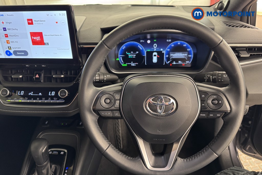 Toyota Corolla Excel Automatic Petrol-Electric Hybrid Estate - Stock Number (1552684) - 1st supplementary image