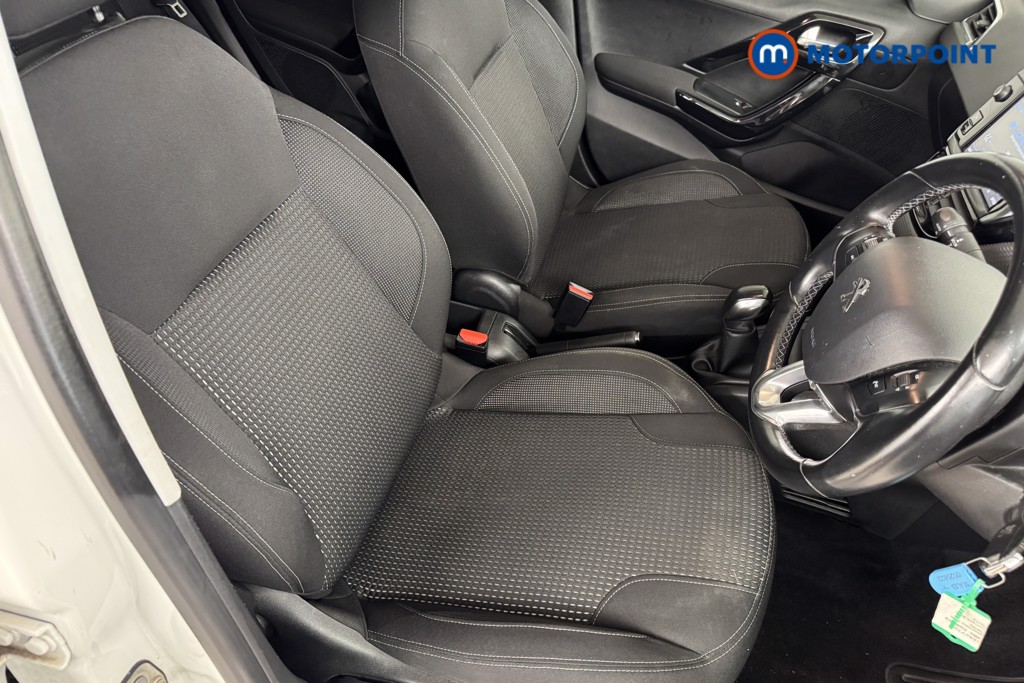 Peugeot 208 Allure Manual Petrol Hatchback - Stock Number (1552770) - 5th supplementary image