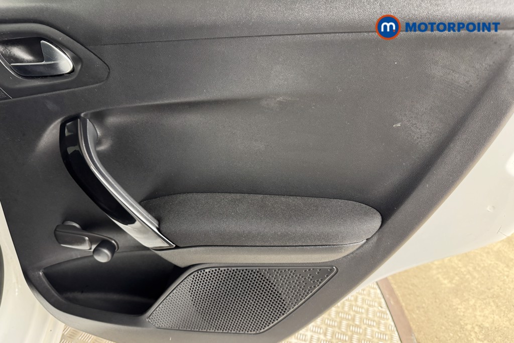 Peugeot 208 Allure Manual Petrol Hatchback - Stock Number (1552770) - 16th supplementary image