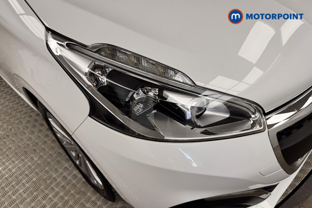 Peugeot 208 Allure Manual Petrol Hatchback - Stock Number (1552770) - 17th supplementary image