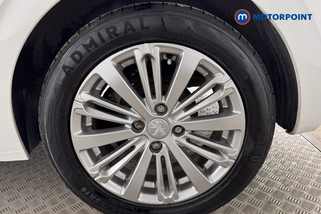 Peugeot 208 Allure Manual Petrol Hatchback - Stock Number (1552770) - 24th supplementary image