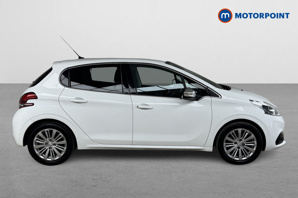Peugeot 208 Allure Manual Petrol Hatchback - Stock Number (1552770) - Drivers side