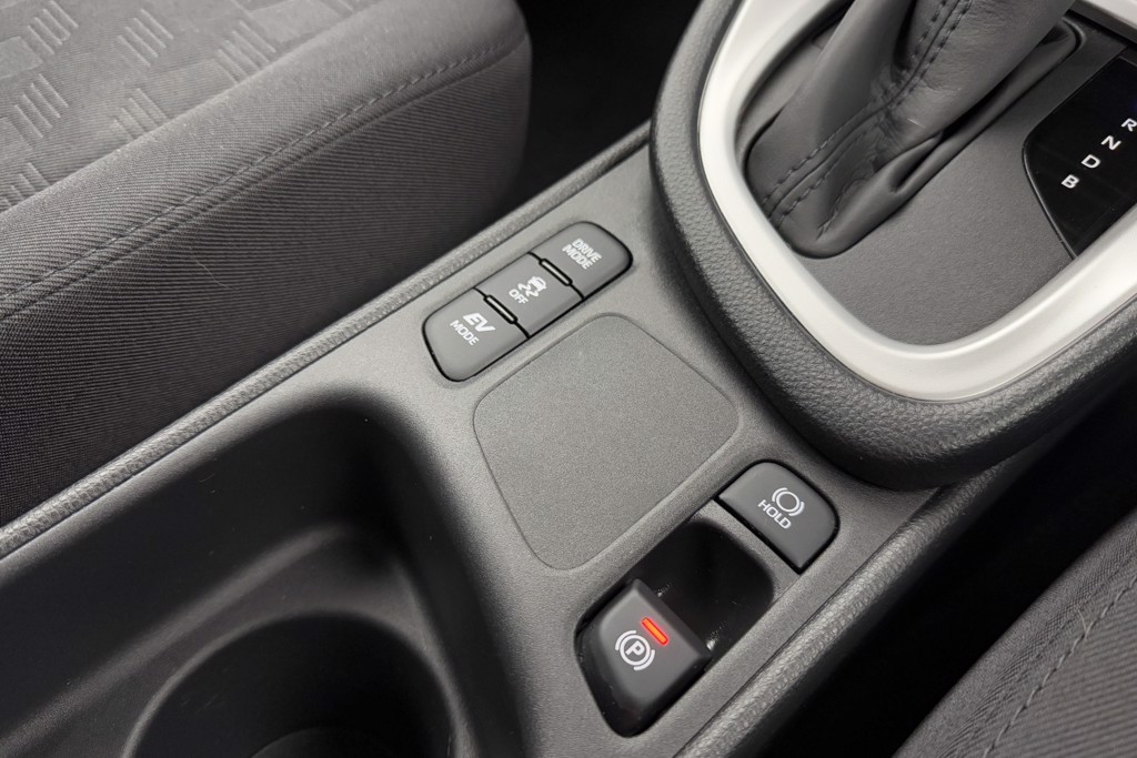 Toyota Yaris Icon Automatic Petrol-Electric Hybrid Hatchback - Stock Number (1552939) - 14th supplementary image