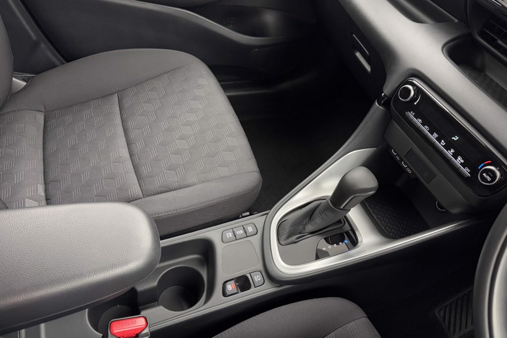 Toyota Yaris Icon Automatic Petrol-Electric Hybrid Hatchback - Stock Number (1552939) - 15th supplementary image