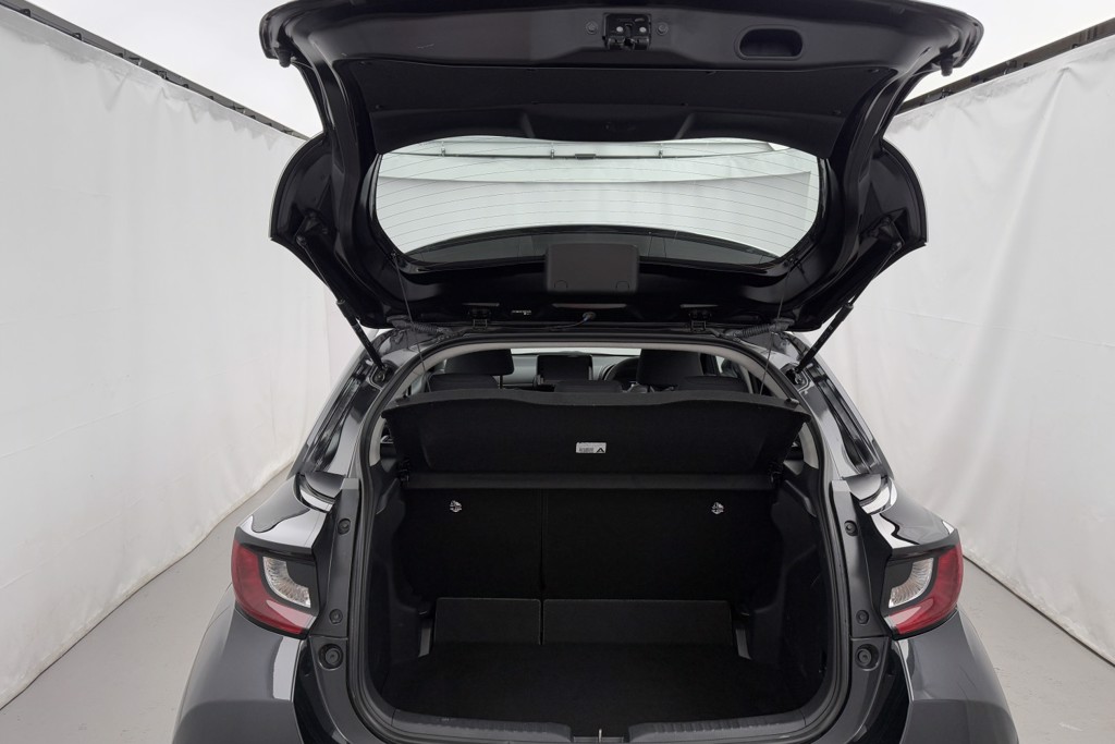 Toyota Yaris Icon Automatic Petrol-Electric Hybrid Hatchback - Stock Number (1552939) - 24th supplementary image