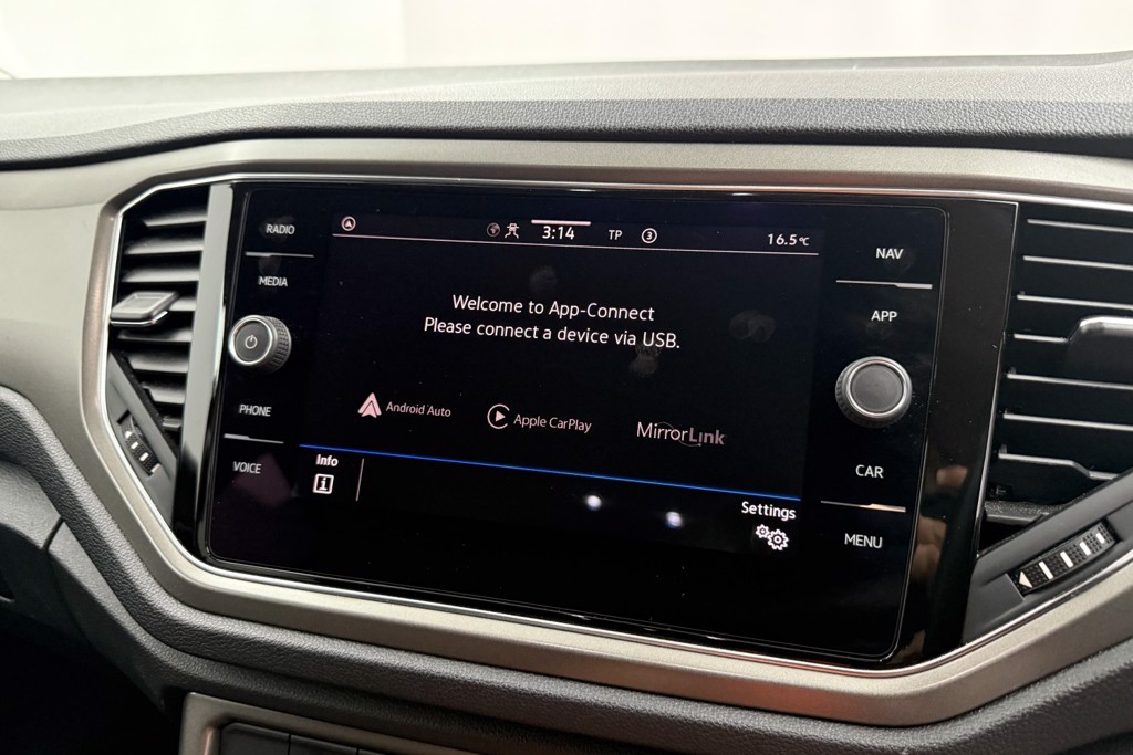 Volkswagen T-Roc Design Automatic Petrol SUV - Stock Number (1552989) - 9th supplementary image