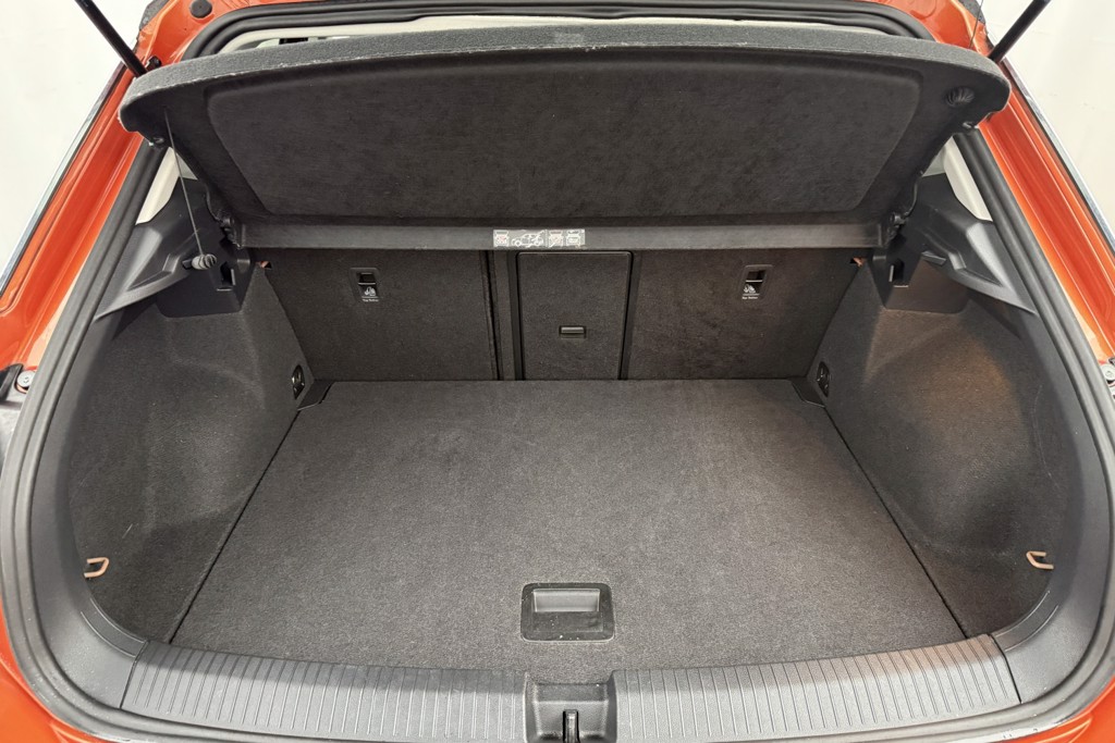 Volkswagen T-Roc Design Automatic Petrol SUV - Stock Number (1552989) - 25th supplementary image