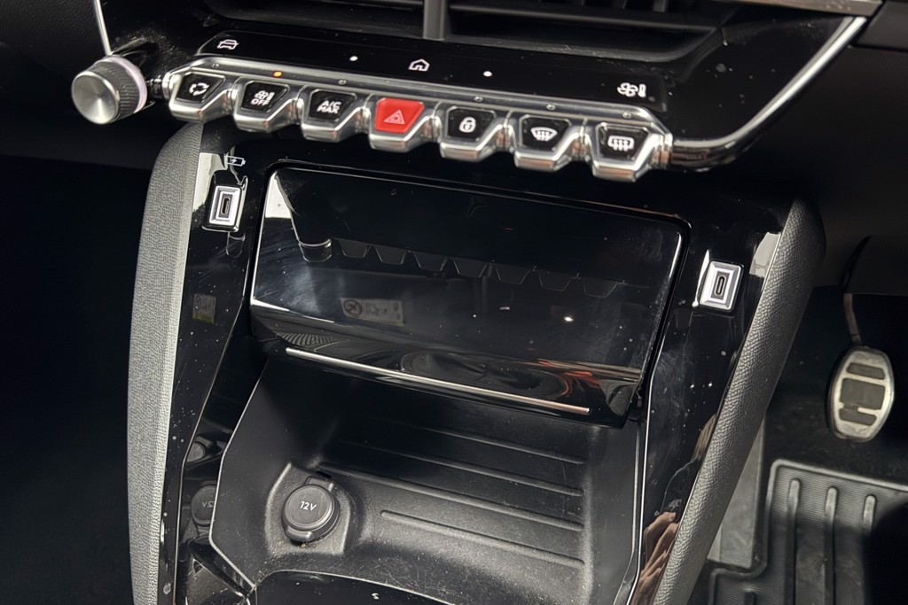 Peugeot 208 GT Manual Petrol Hatchback - Stock Number (1553001) - 13th supplementary image