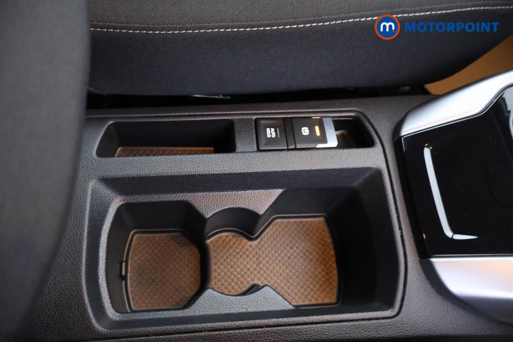 Volkswagen T-Roc Life Manual Petrol SUV - Stock Number (1553232) - 7th supplementary image