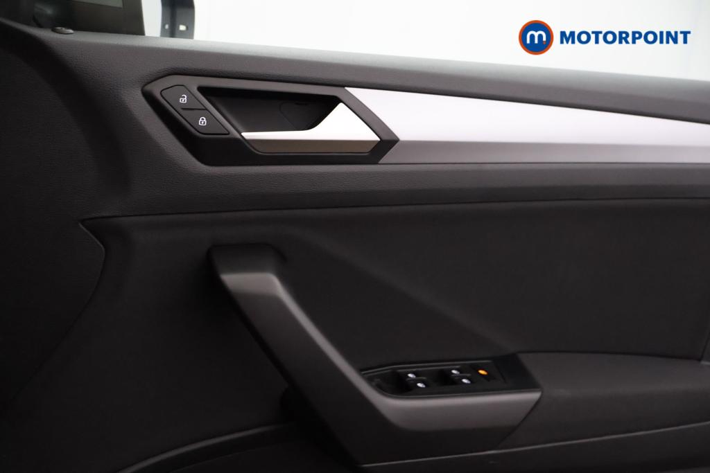 Volkswagen T-Roc Life Manual Petrol SUV - Stock Number (1553232) - 9th supplementary image