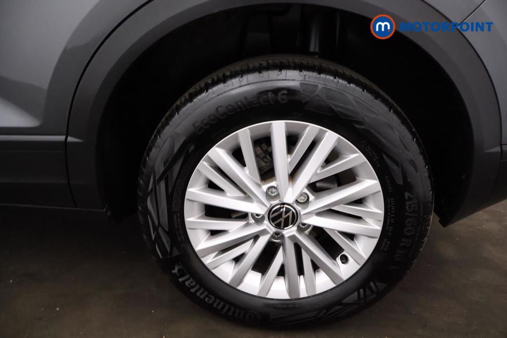 Volkswagen T-Roc Life Manual Petrol SUV - Stock Number (1553232) - 14th supplementary image
