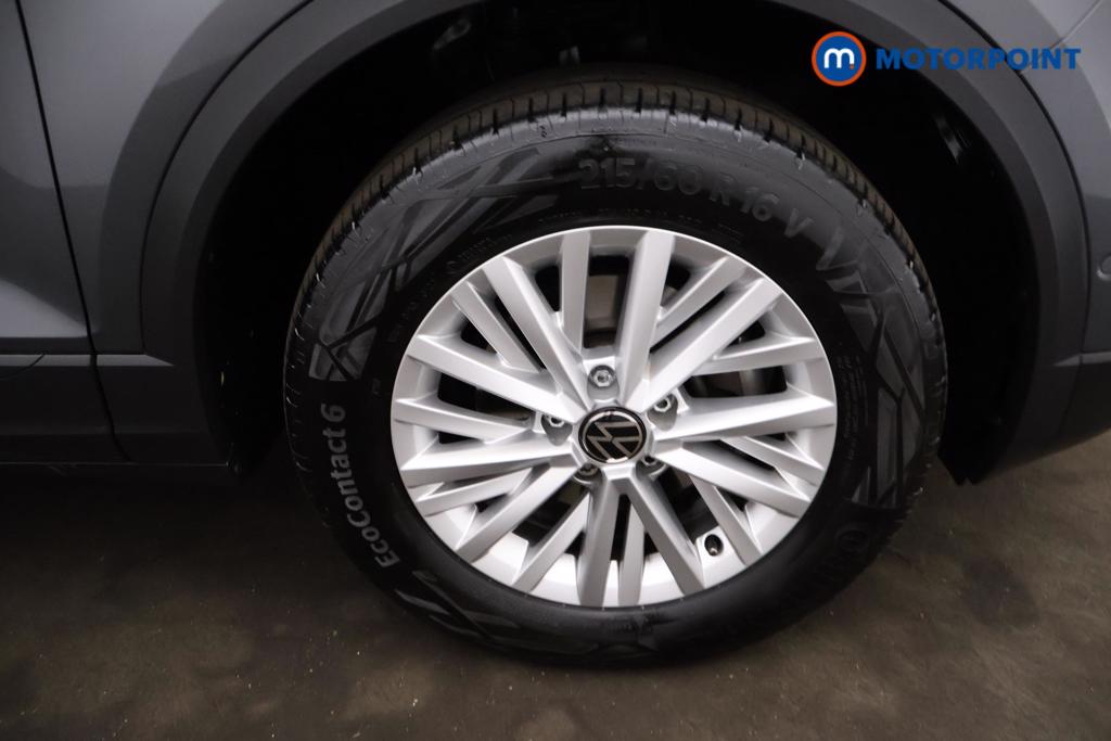 Volkswagen T-Roc Life Manual Petrol SUV - Stock Number (1553232) - 16th supplementary image