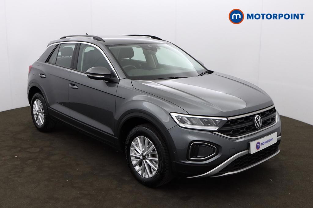 Volkswagen T-Roc Life Manual Petrol SUV - Stock Number (1553232) - Drivers side front corner