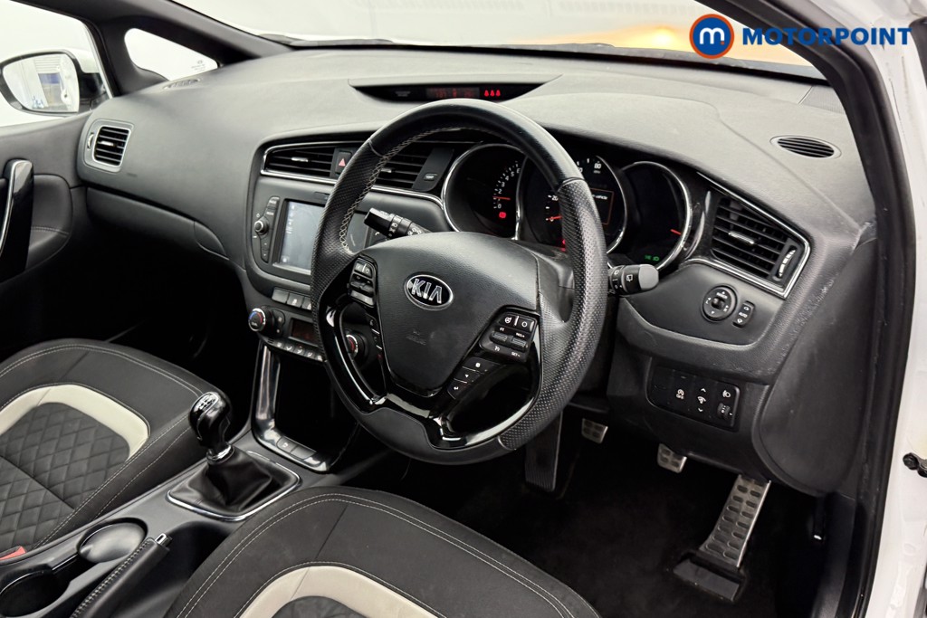 KIA Ceed Gt-Line Manual Petrol Hatchback - Stock Number (1553660) - 4th supplementary image