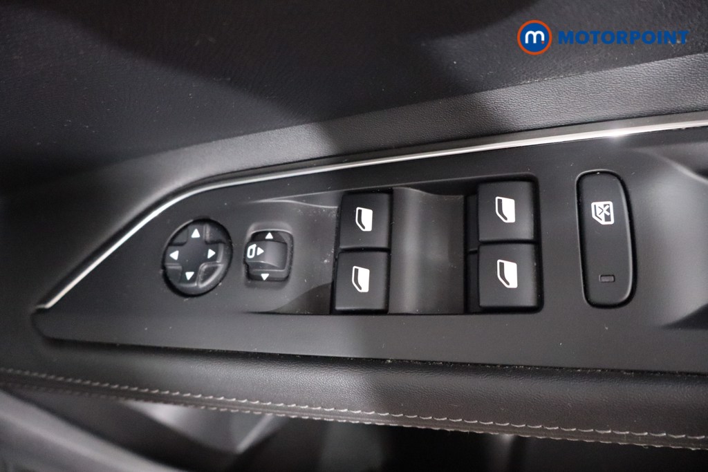 Peugeot 3008 Allure Manual Diesel SUV - Stock Number (1553875) - 16th supplementary image