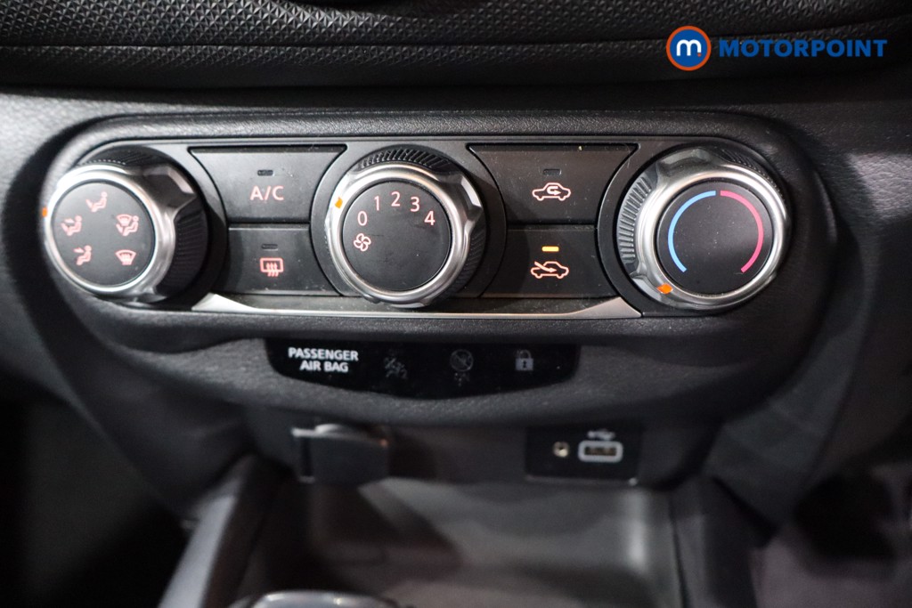 Nissan Juke Acenta Automatic Petrol SUV - Stock Number (1554002) - 15th supplementary image
