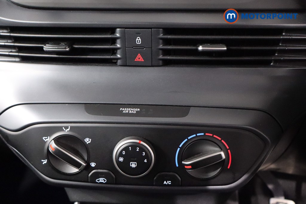 Hyundai Bayon Se Connect Manual Petrol-Electric Hybrid SUV - Stock Number (1554059) - 15th supplementary image