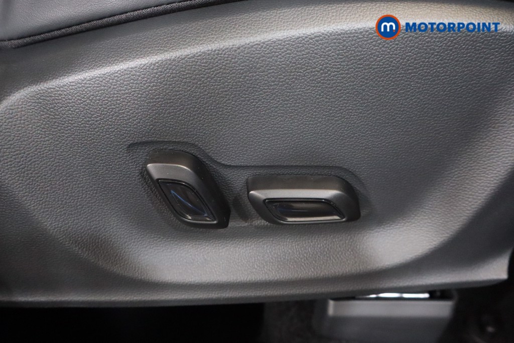 Mg Motor Uk ZS Exclusive Manual Petrol SUV - Stock Number (1554247) - 14th supplementary image
