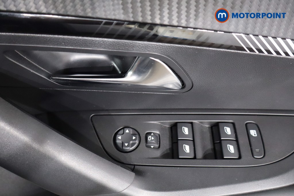 Peugeot 2008 Allure Manual Petrol SUV - Stock Number (1554274) - 16th supplementary image
