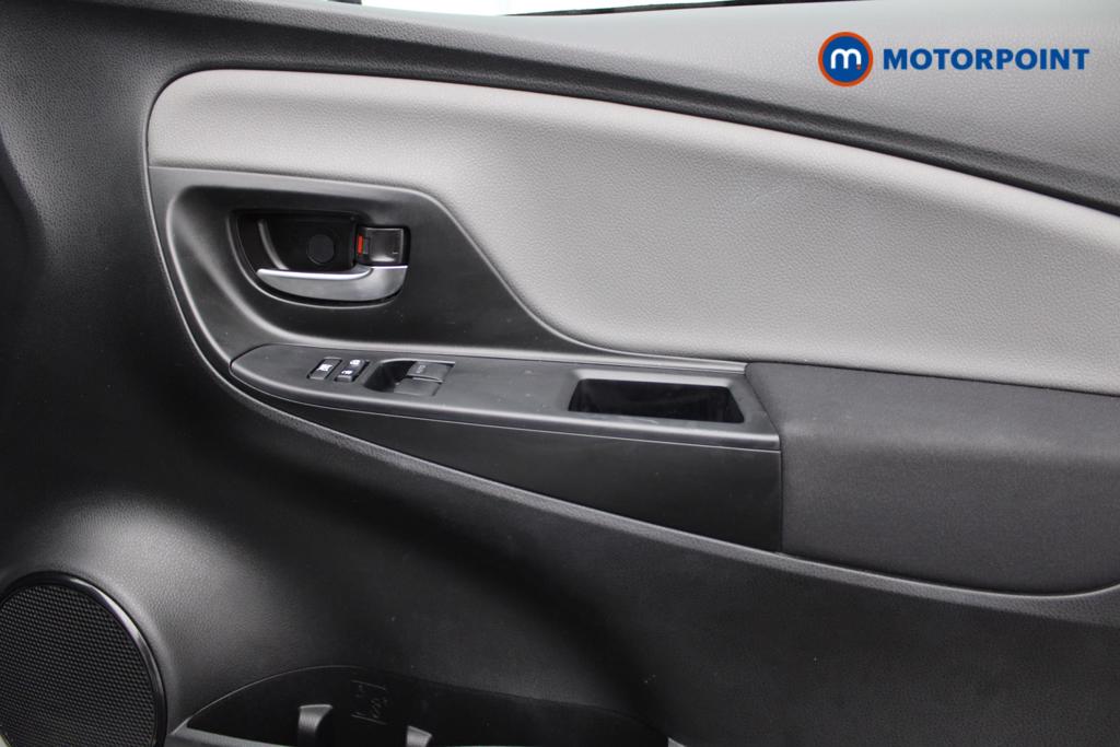 Toyota Yaris Icon Manual Petrol Hatchback - Stock Number (1554297) - 17th supplementary image