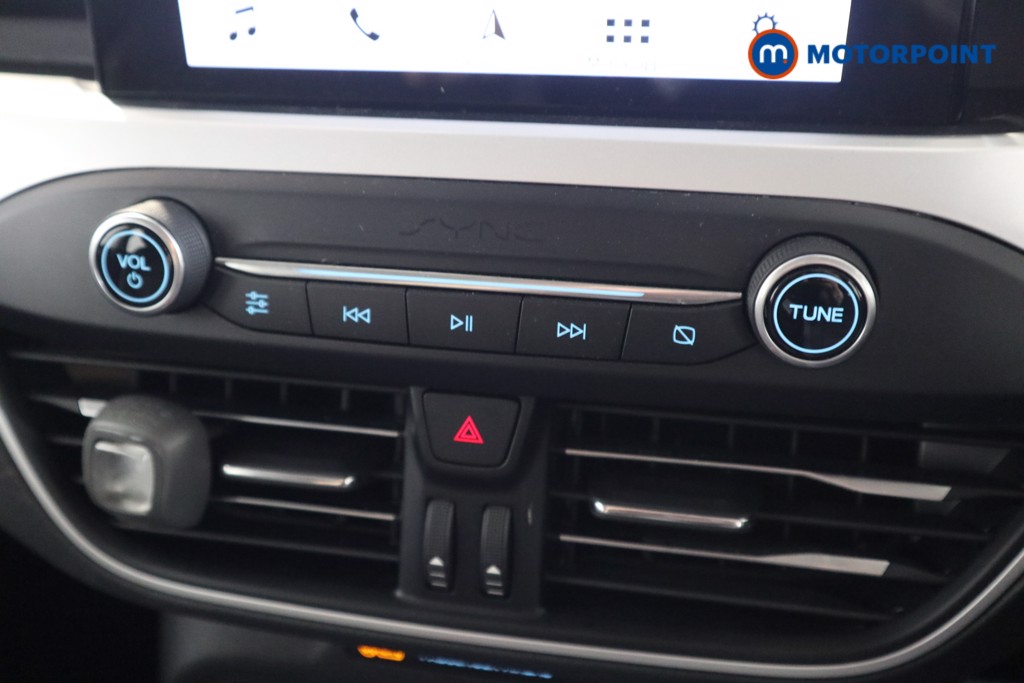 Ford Focus Zetec Manual Petrol Hatchback - Stock Number (1554390) - 7th supplementary image