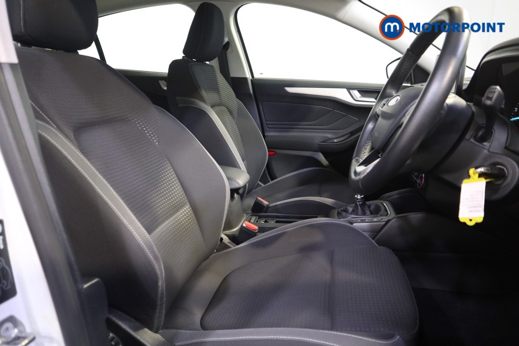 Ford Focus Zetec Manual Petrol Hatchback - Stock Number (1554390) - 13th supplementary image