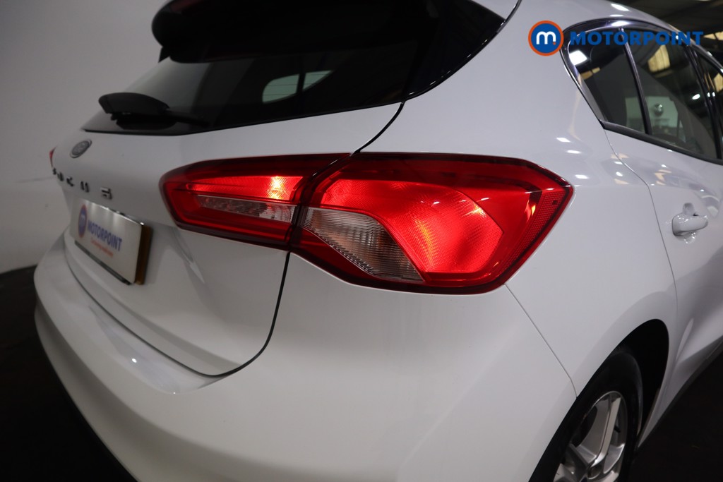Ford Focus Zetec Manual Petrol Hatchback - Stock Number (1554390) - 21st supplementary image