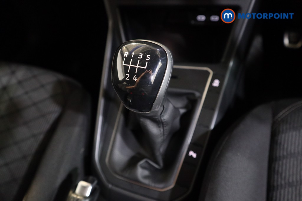 Volkswagen Polo R-Line Manual Petrol Hatchback - Stock Number (1554447) - 8th supplementary image