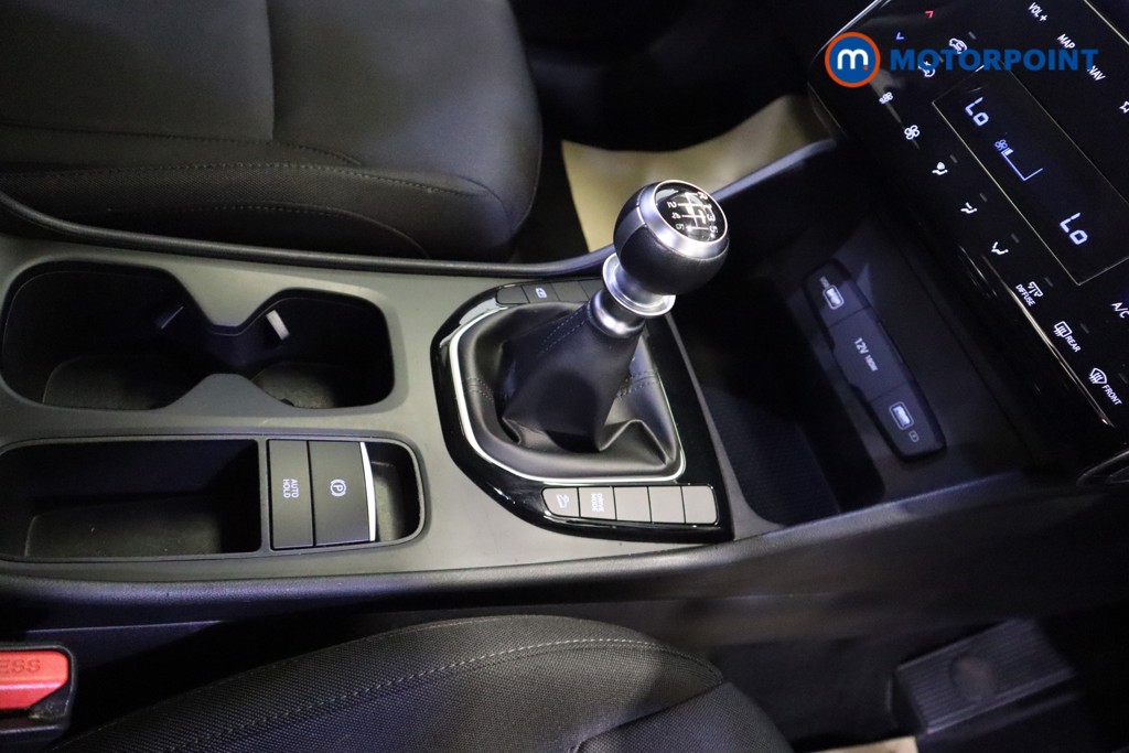 Hyundai Tucson Se Connect Manual Petrol SUV - Stock Number (1554507) - 5th supplementary image
