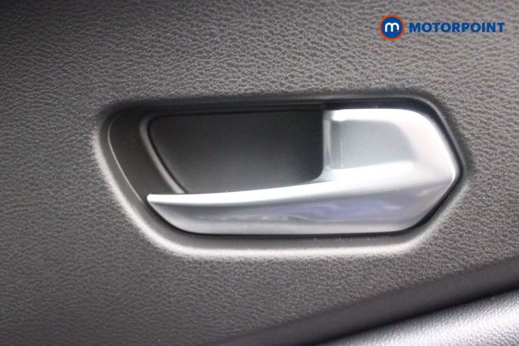Nissan Juke N-Connecta Automatic Petrol SUV - Stock Number (1554526) - 16th supplementary image