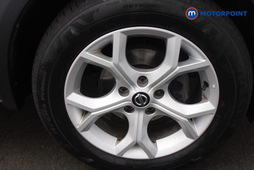 Nissan Juke N-Connecta Automatic Petrol SUV - Stock Number (1554526) - 18th supplementary image