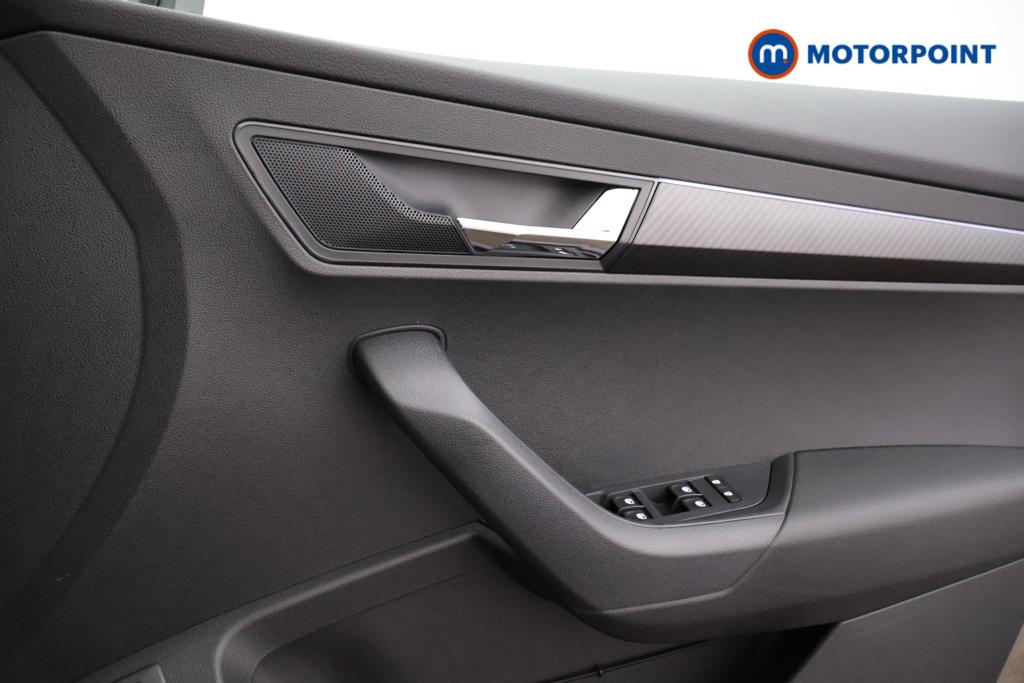 Skoda Karoq Sportline Automatic Petrol SUV - Stock Number (1554675) - 8th supplementary image
