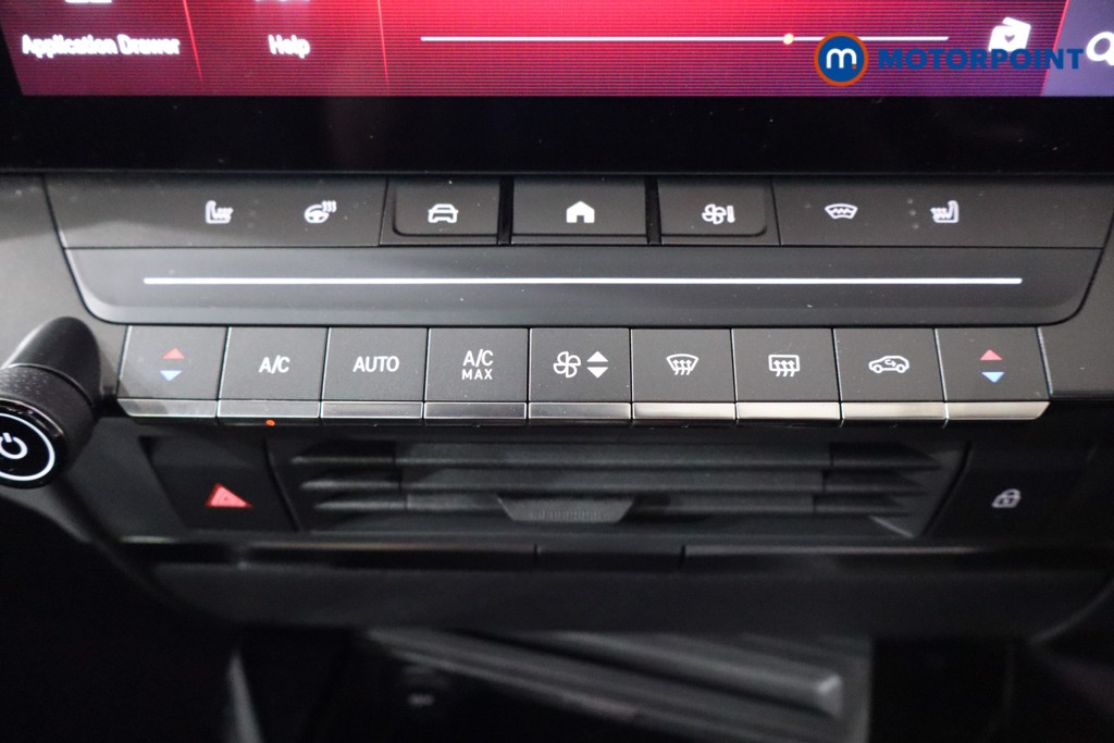 Vauxhall Astra Ultimate Automatic Petrol Hatchback - Stock Number (1554929) - 16th supplementary image