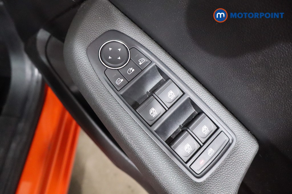 Renault Clio Iconic Edition Manual Petrol Hatchback - Stock Number (1555373) - 22nd supplementary image
