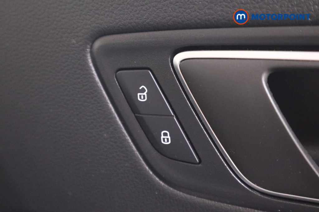 Seat Ateca Se Technology Manual Petrol SUV - Stock Number (1555537) - 10th supplementary image