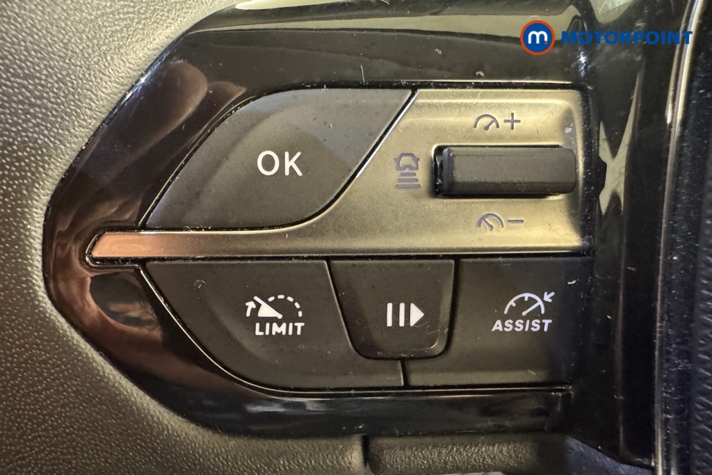 Peugeot 308 Allure Premium Automatic Petrol Plug-In Hybrid Hatchback - Stock Number (1555675) - 13th supplementary image