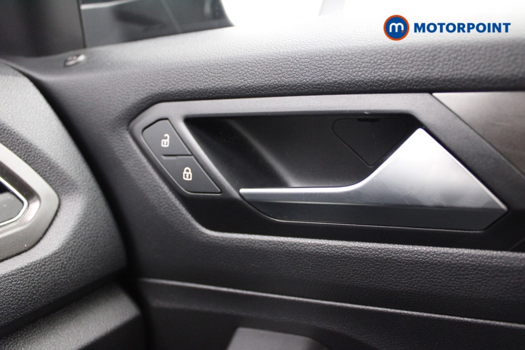 Volkswagen T-Roc SE Manual Diesel SUV - Stock Number (1535231) - 14th supplementary image