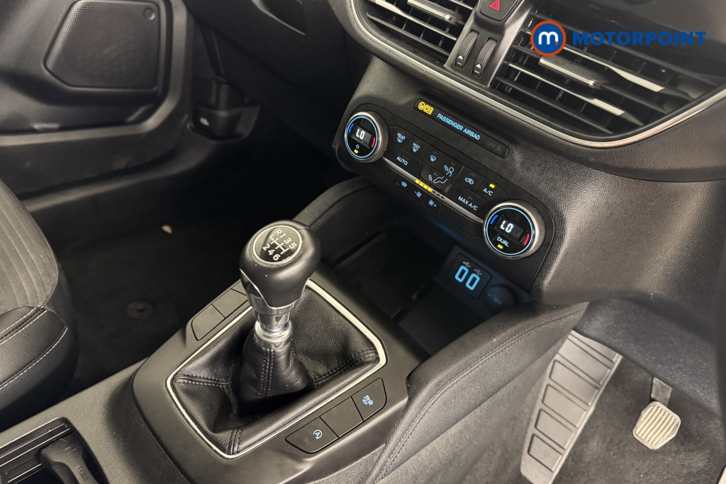 Ford Kuga Titanium Edition Manual Petrol SUV - Stock Number (1538565) - 11th supplementary image