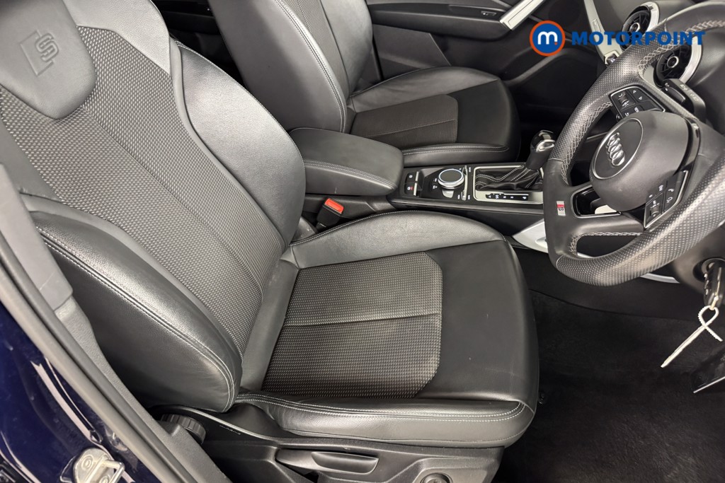 Audi Q2 Black Edition Automatic Petrol SUV - Stock Number (1541637) - 5th supplementary image