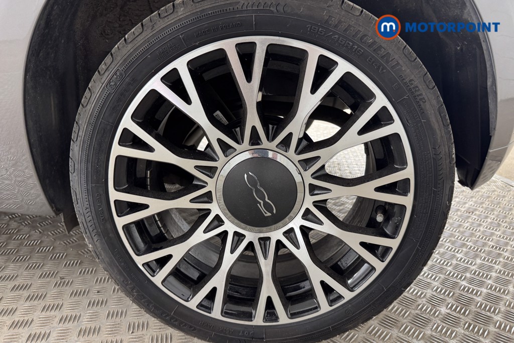 Fiat 500 1.0 Mild Hybrid 3Dr Manual Petrol-Electric Hybrid Hatchback - Stock Number (1541862) - 23rd supplementary image