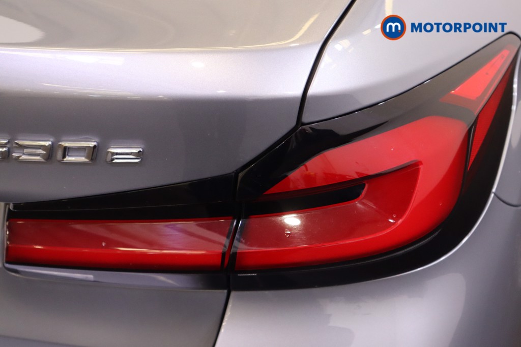 BMW 5 Series M Sport Automatic Petrol Plug-In Hybrid Saloon - Stock Number (1543681) - 30th supplementary image