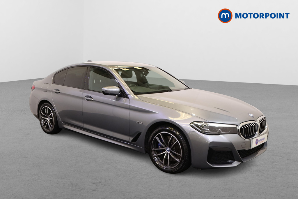 BMW 5 Series M Sport Automatic Petrol Plug-In Hybrid Saloon - Stock Number (1543681) - Drivers side front corner