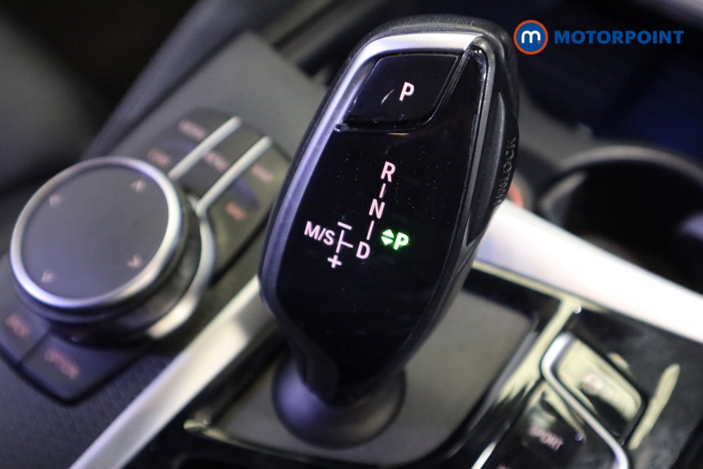 BMW 5 Series M Sport Automatic Petrol Plug-In Hybrid Estate - Stock Number (1543848) - 5th supplementary image